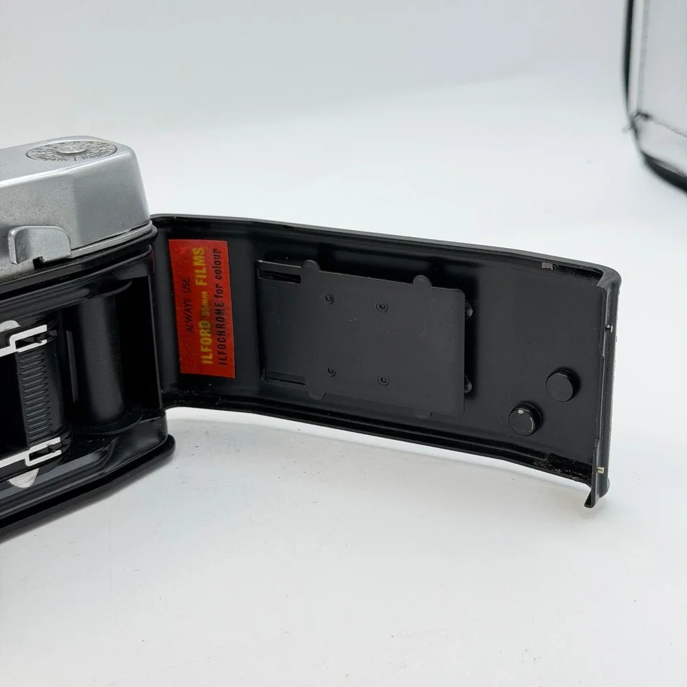 Ilford mechanically works